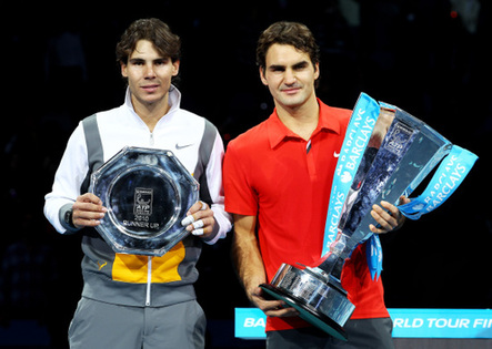 Federer se lleva la Copa Masters ante Nadal