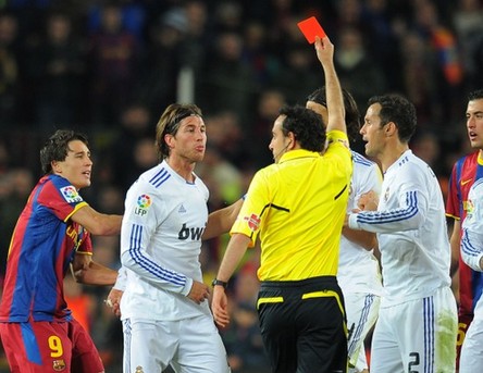 Ramos recibió una tarjeta roja por la pelea