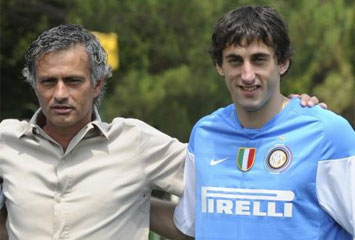 Mourinho con Diego Milito