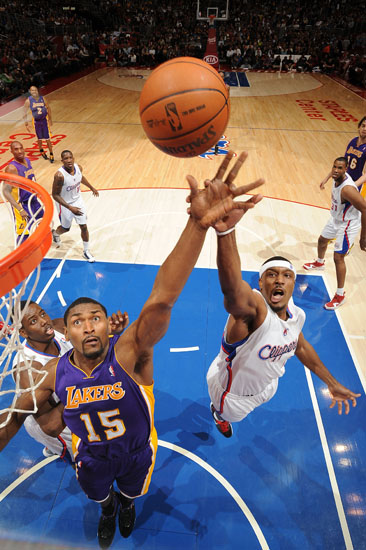 Lakers 87 --- Los Angeles Clippers 86