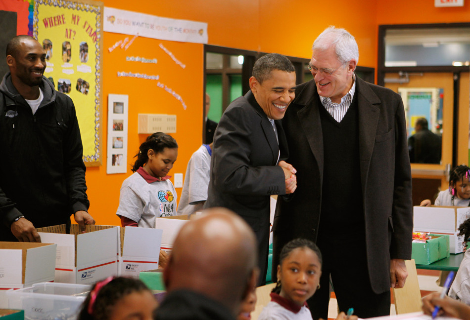 Obama se entrevista con L.A. Lakers