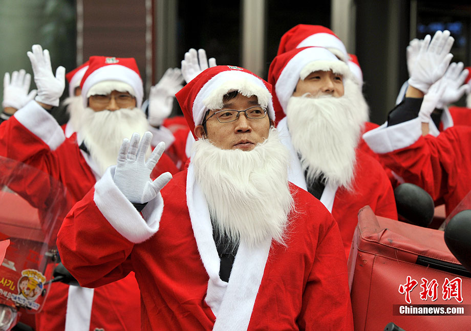 Ahí vienen los Santa Claus 3