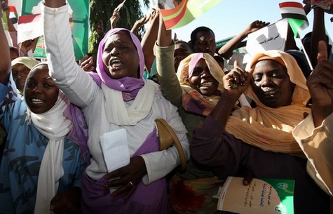 (Foto: Mujeres sudanesas en una manifestación)