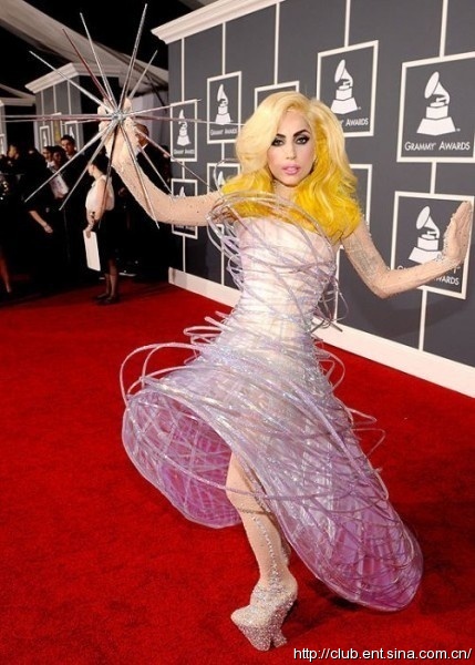 Las ropas exageradas de Lady Gaga en 2010