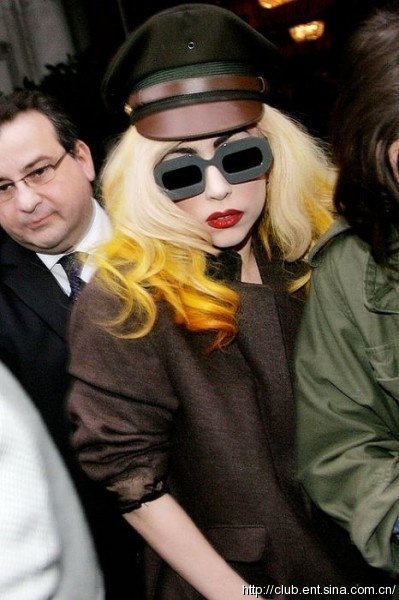 Las ropas exageradas de Lady Gaga en 2010