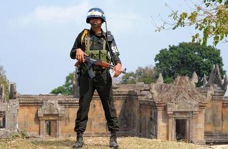 Mueren soldados de Camboya y Tailandia en enfrentamiento fronterizo, dice funcionario camboyano