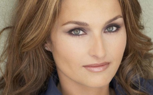 No.7 Laurentiis-Las diez mujeres con los ojos más encantadores del mundo