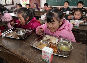 La malnutrición sigue afectando a los niños de familias chinas sin recursos
