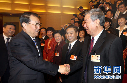 Líderes chinos subrayan importancia de reestructuración económica 5