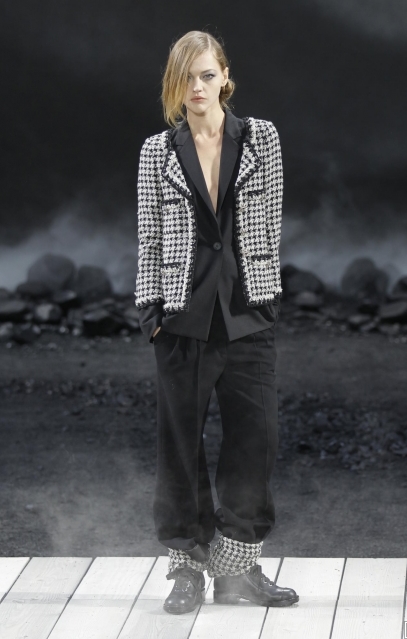 Fashion-Show-Week-París-Karl Lagerfeld-Chanel-2011-2012 7 Fashion-Show-Week-París-Karl Lagerfeld-Chanel-2011-2012 7