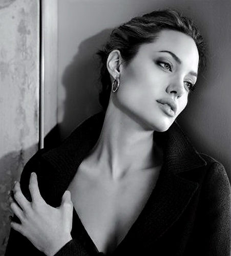 Las mujeres más sexys del 2011 elegidas por Playboy-Angelina Jolie