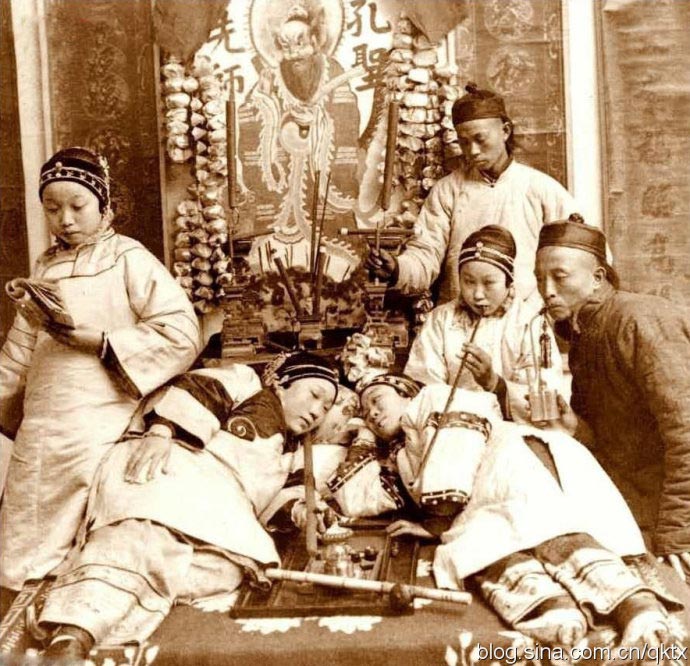 antigua-China-mujeres-pies 3