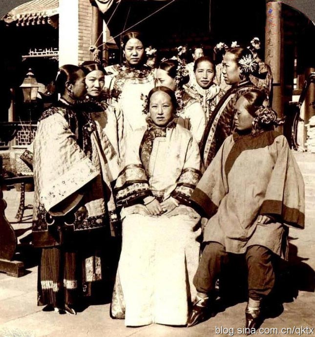 antigua-China-mujeres-pies 2