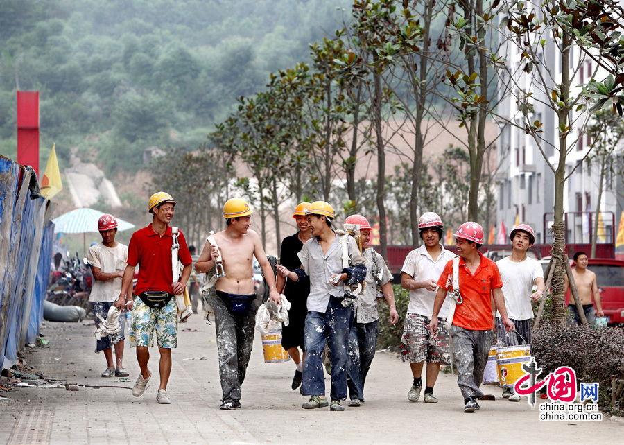 Wenchuan construímos nueva casa manos propias 2