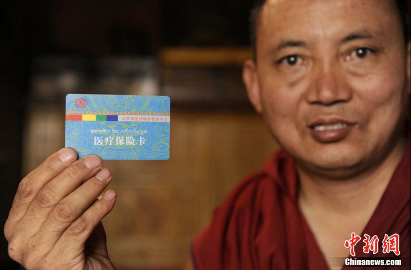 monjes tibetanos, Tíbet,monasterio, Lhasa, turismo