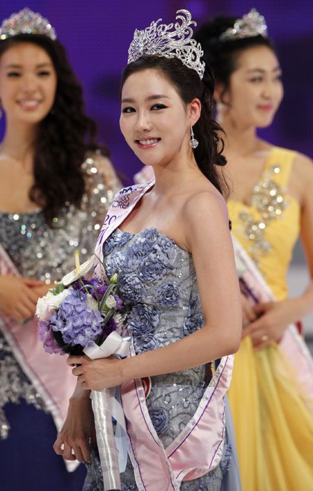 Lee Seong-hye coronada Miss Korea 2011 3