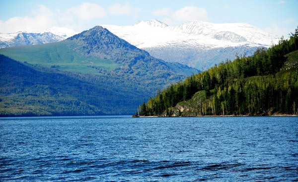 Xinjiang kaleidoscopio Lago Kanas 23