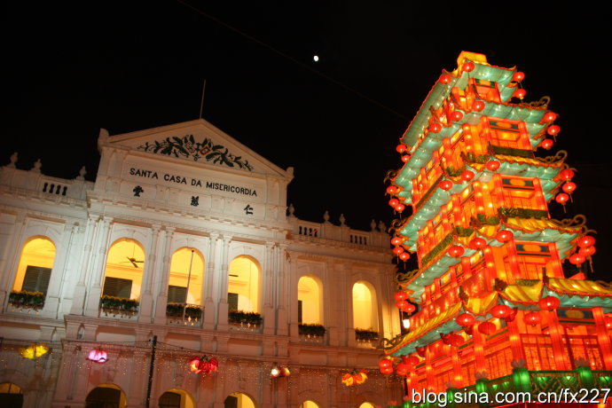 Iluminan linternas en Macao con motivo del Festival de Medio Otoño 12