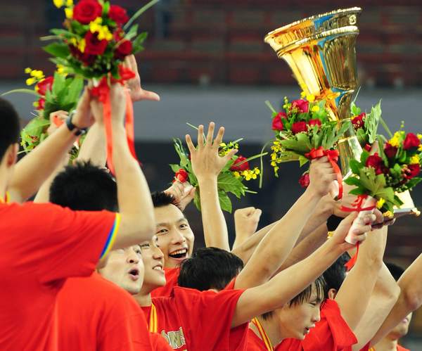 China vence a Jordania 70-69 en baloncesto para ganar campeonato asiático de FIBA