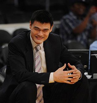 Baloncestista chino Yao Ming estudiará en Universidad Jiaotong de Shanghai