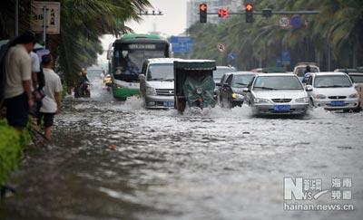 Intensas lluvias continúan causando estragos en Hainan