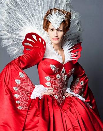 Julia Roberts se transforma en la Madrastra de Blancanieves