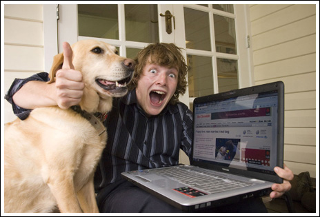 Hombre australiano se casa con su perro