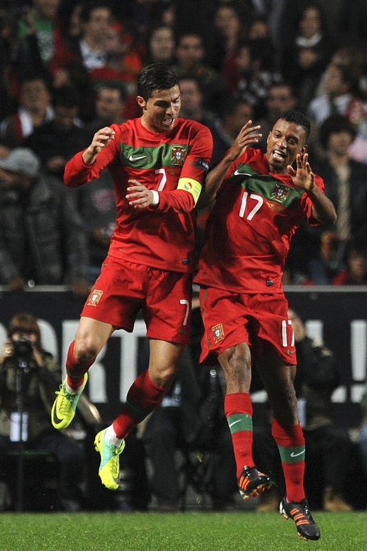 Portugal golea 6-2 a Croacia y clasifica a Eurocopa 2012