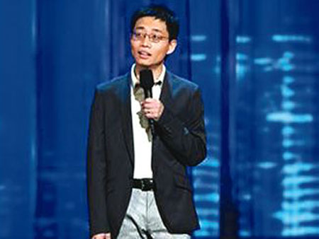 De Dr. chino-estadounidense a comediante estrella - Huang Xi: contar chistes con seriedad 