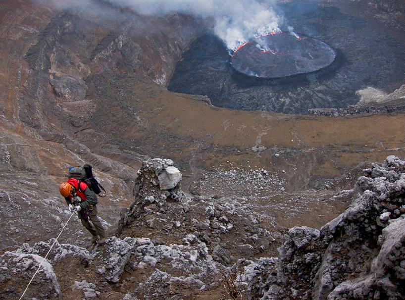 Viaje más grande lago lava mundo 7