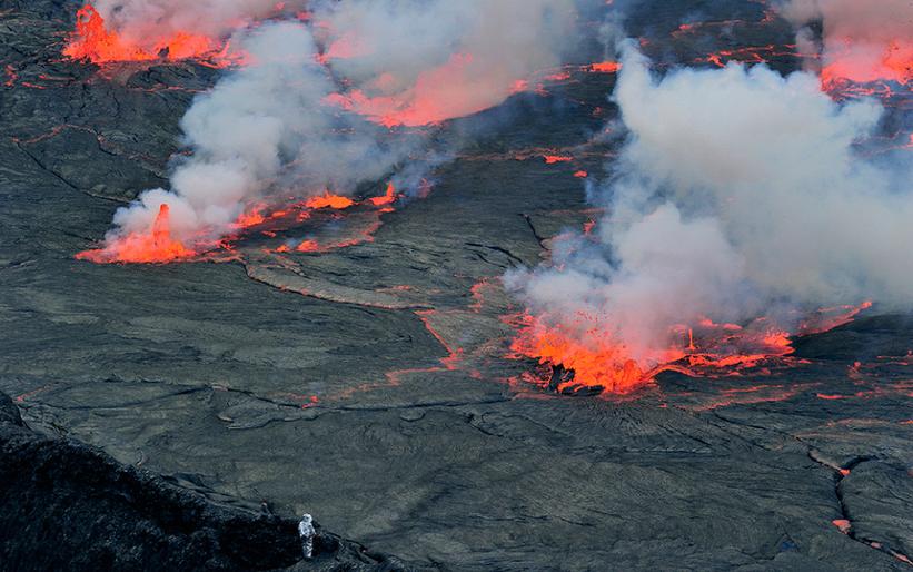 Viaje más grande lago lava mundo 18