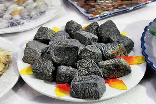 Cena de piedras - platos que sólo alimentan a sus ojos 6