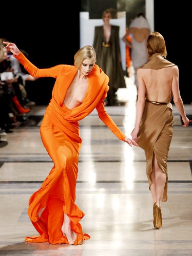 Caidas de modelos, tan guapas pero torpes