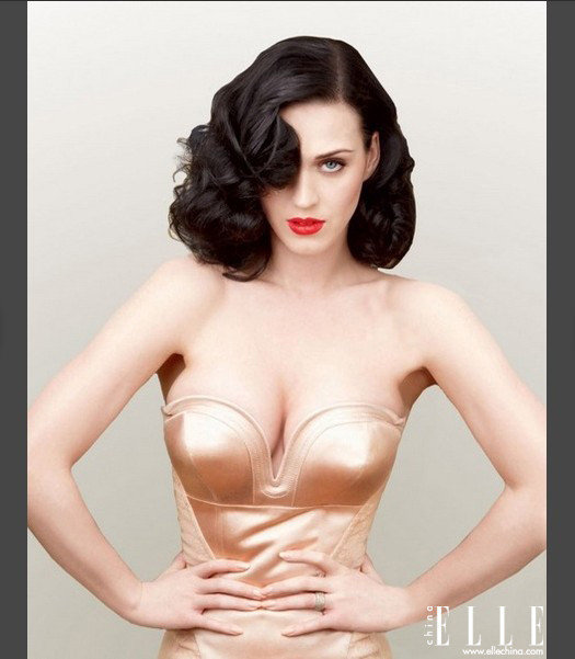 20 estrellas con pechos bonitos--Katy Perry