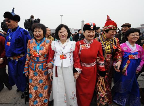 Los delegados se participan en la inauguración de la V Sesión del XI Comité Nacional de la CCPPCh