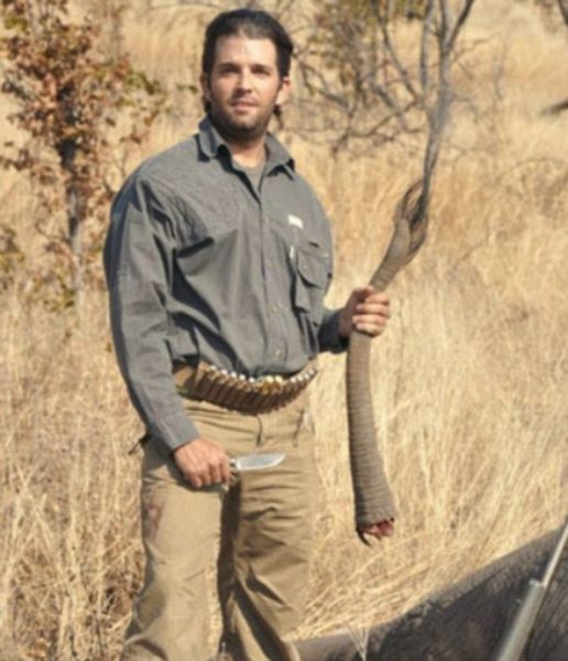 Los hijos de Donald Trump cazan y matan animales en África