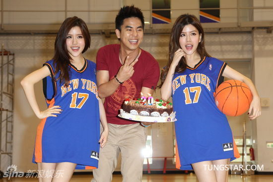 gemelas bonitas y sexys ,Taiwán, 