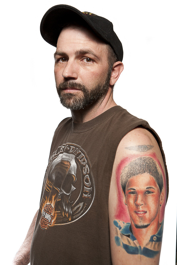 Personas tatuadas asombrosas en la Convención de Tatuajes en Filadelfia 2012