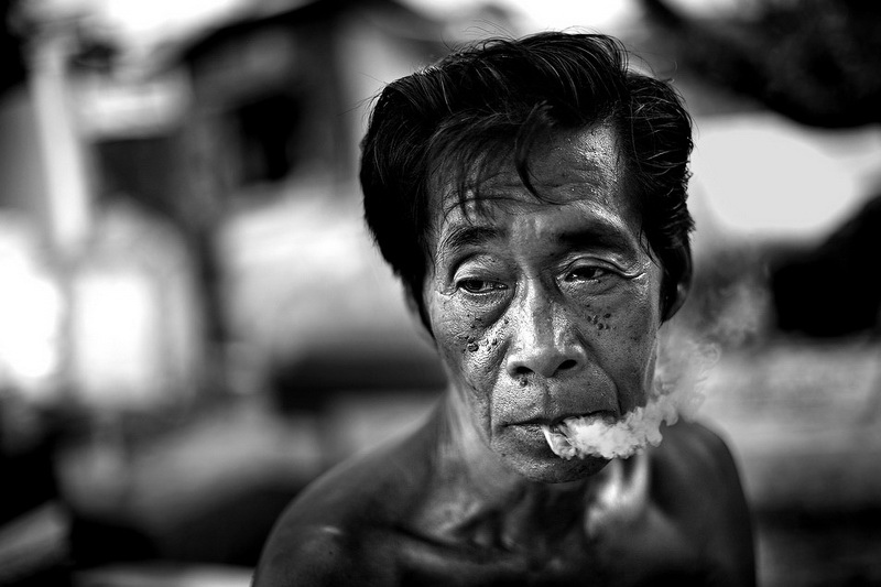 Viviendo con la muerte - &apos;Pisos baratos&apos; en el cementerio