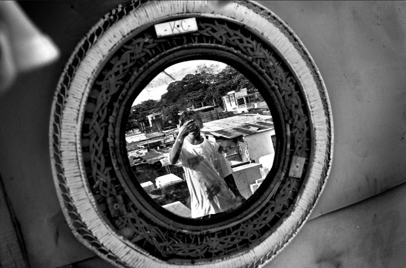 Viviendo con la muerte - &apos;Pisos baratos&apos; en el cementerio