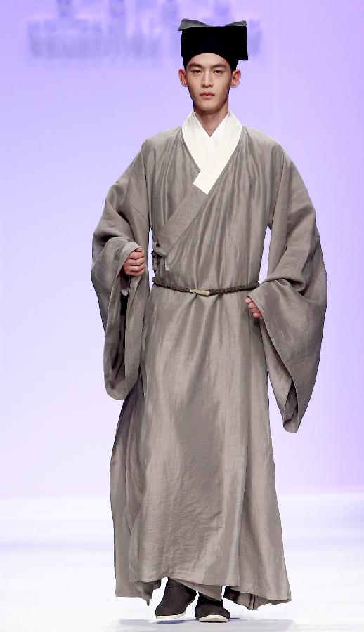 Semana de Moda de China – El estilo muy chino diseñado por Chu Yan y Zhang Jing