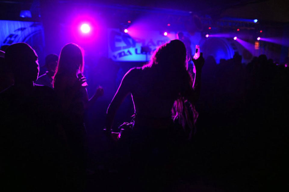 Fiesta caliente de baile en el barrio bajo de Brasil