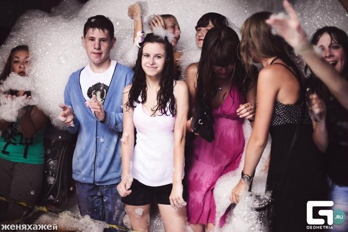 Club nocturno sólo para los menores de edad en Rusia