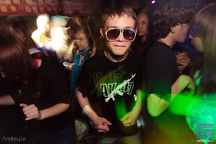 Club nocturno sólo para los menores de edad en Rusia