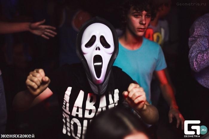 Club nocturno sólo para los menores de edad en Rusia