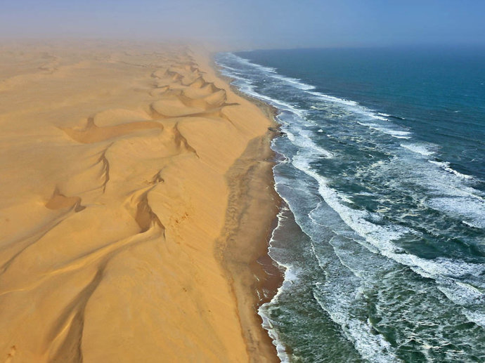 Paisajes encantadores de los desiertos 