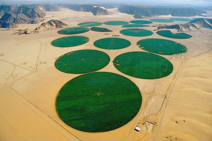 Paisajes encantadores de los desiertos 