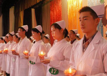 La difícil contratación de enfermeros en China