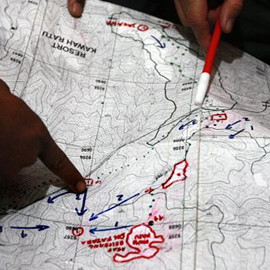 Hallado avión desaparecido con más de 50 personas a bordo en zona montañosa de Indonesia