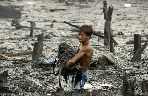 Incendio en Filipinas deja a 10 mil personas sin hogar